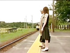 Japonci milujú od stanice... f70